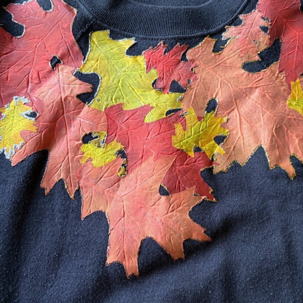 VTG Tultex L Black Fall Leaves Sweatshirt Cozy Autumn Handmade Teacher Top ๐ - Picture 3 of 9